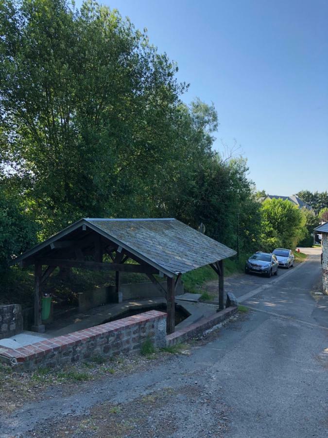 Aux Lettres Du Lavoir La Rivière-Saint-Sauveur Exterior foto